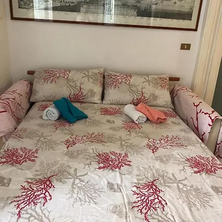 La Casa Di Tina Apartment *