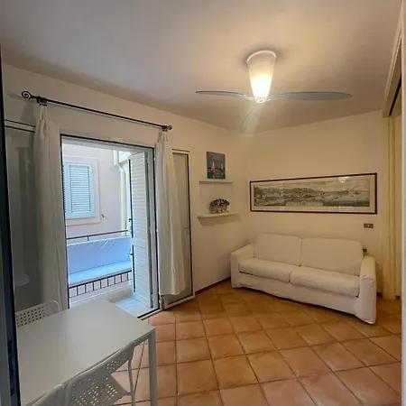 La Casa Di Tina Apartment Geata