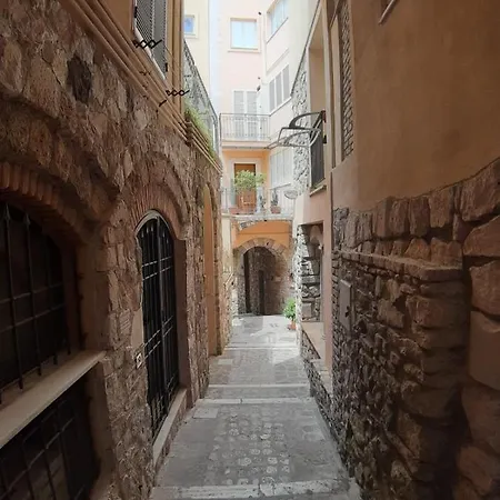 La Casa Di Tina Apartment *